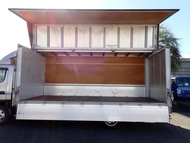 MITSUBISHI CANTER 2019 Image 31