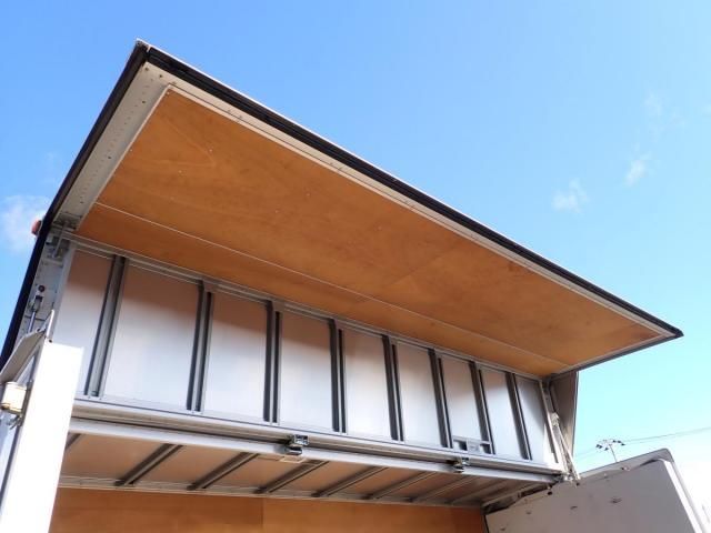 MITSUBISHI CANTER 2019 Image 31