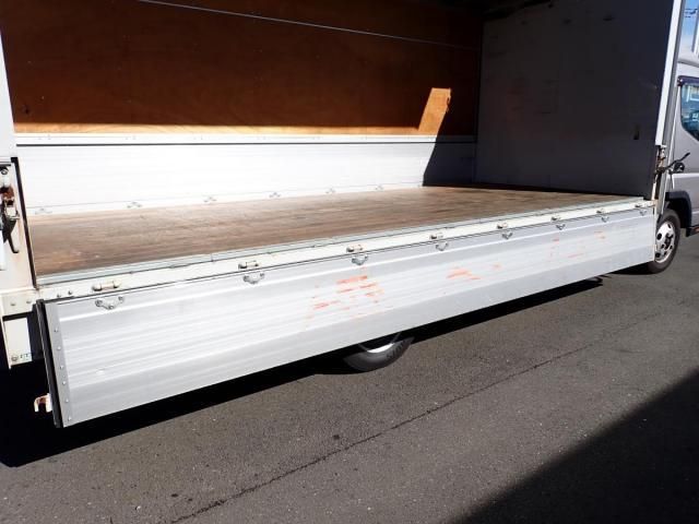 MITSUBISHI CANTER 2019 Image 31