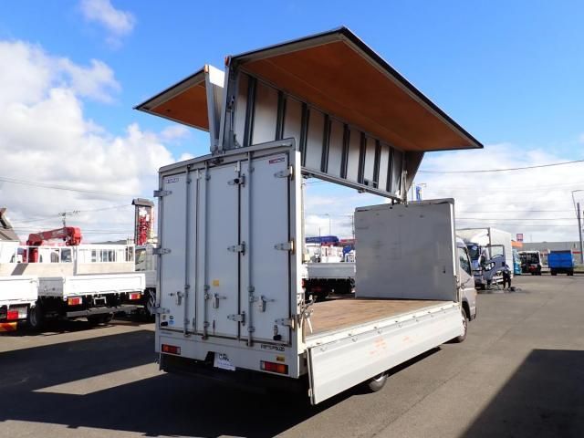 MITSUBISHI CANTER 2019 Image 31