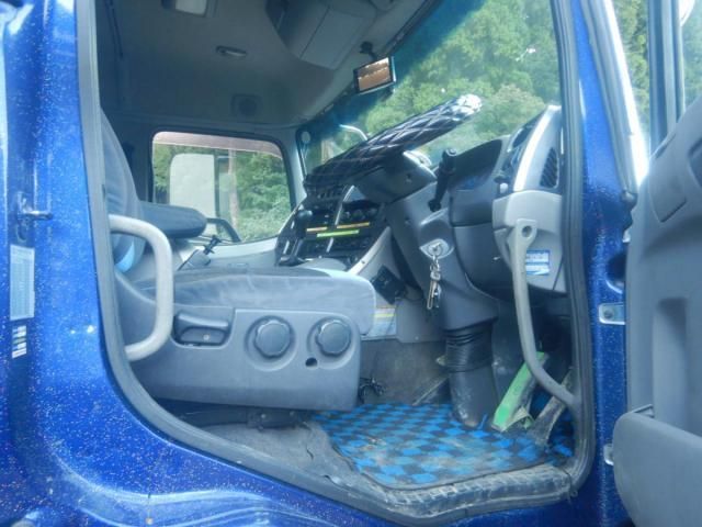 NISSAN DIESEL QUON 2006 Image 31