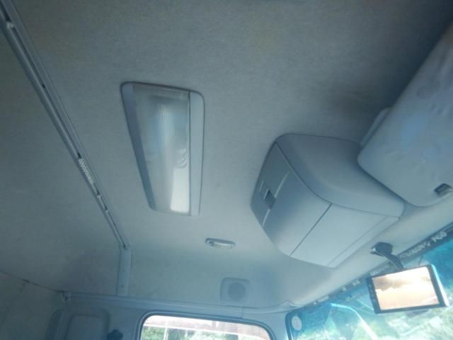 NISSAN DIESEL QUON 2006 Image 31