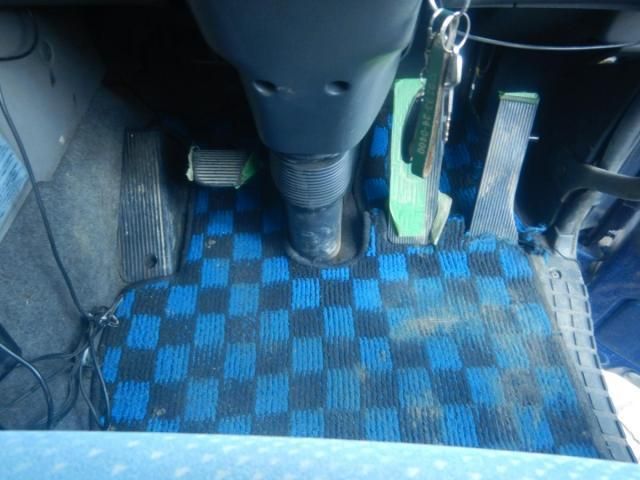 NISSAN DIESEL QUON 2006 Image 31