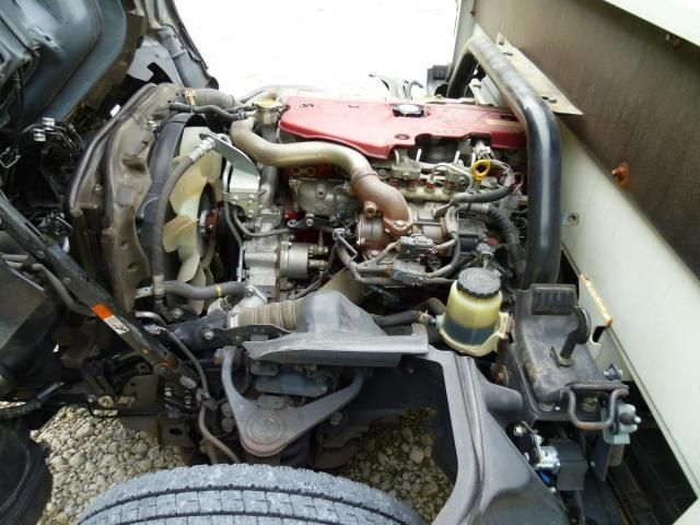 HINO DUTRO 2018 Image 31