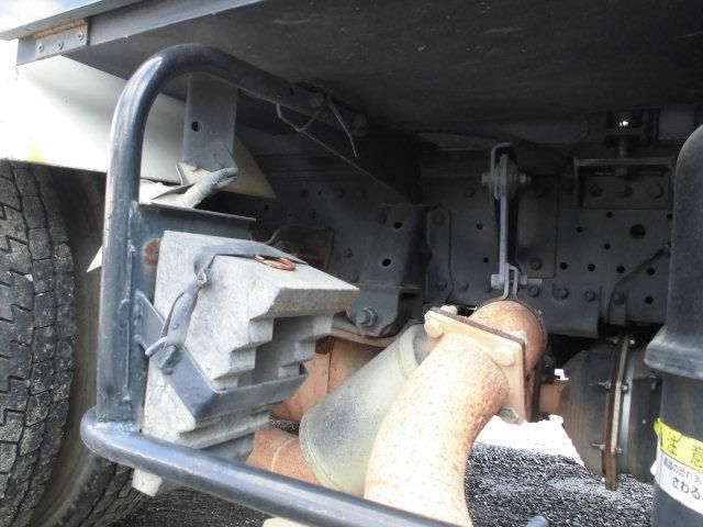 ISUZU ELF 2011 Image 31