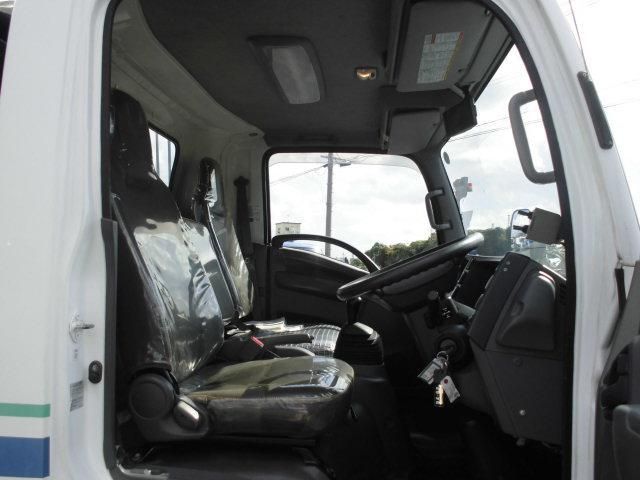 ISUZU ELF 2011 Image 31