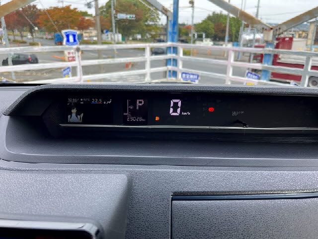 DAIHATSU TANTO CUSTOM 2023 Image 31