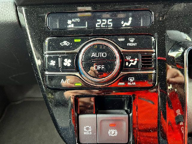 DAIHATSU TANTO CUSTOM 2023 Image 31