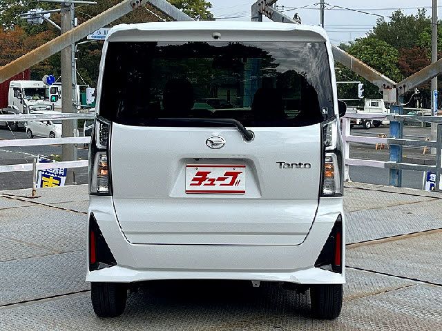 DAIHATSU TANTO CUSTOM 2023 Image 31
