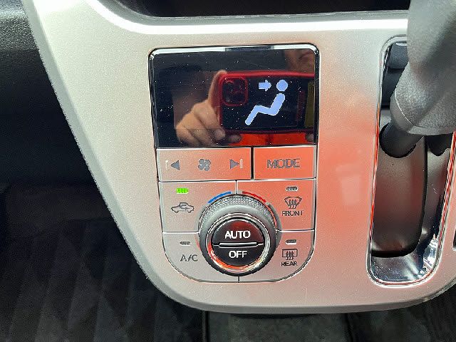 DAIHATSU CAST ACTIVA 2017 Image 31