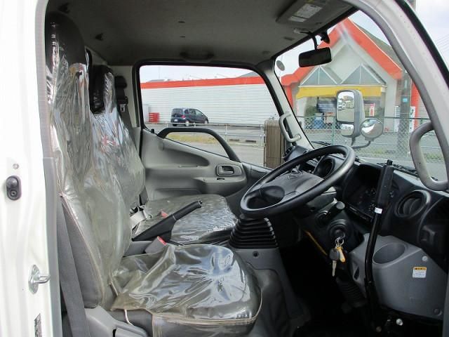 HINO DUTRO 2012 Image 31