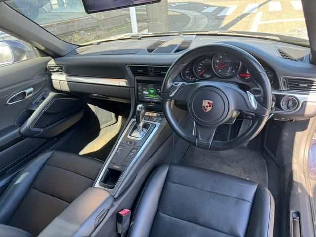 PORSCHE 911 2012 Image 31