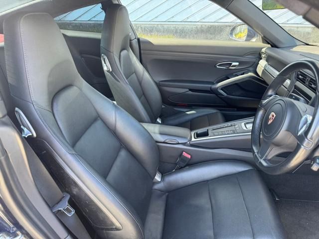 PORSCHE 911 2012 Image 31