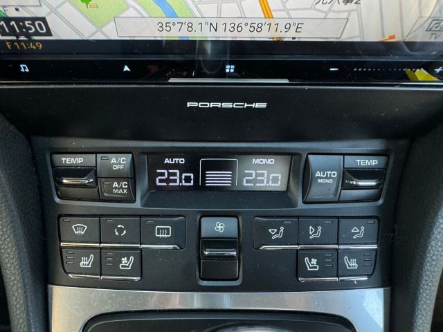 PORSCHE 911 2012 Image 31