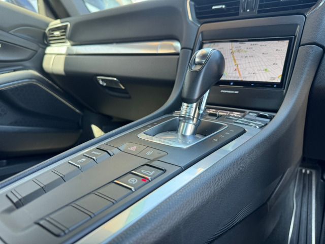 PORSCHE 911 2012 Image 31