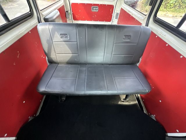 TOYOTA HIACE VAN 2WD 2006 Image 31