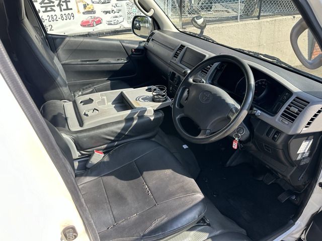 TOYOTA HIACE VAN 2WD 2006 Image 31