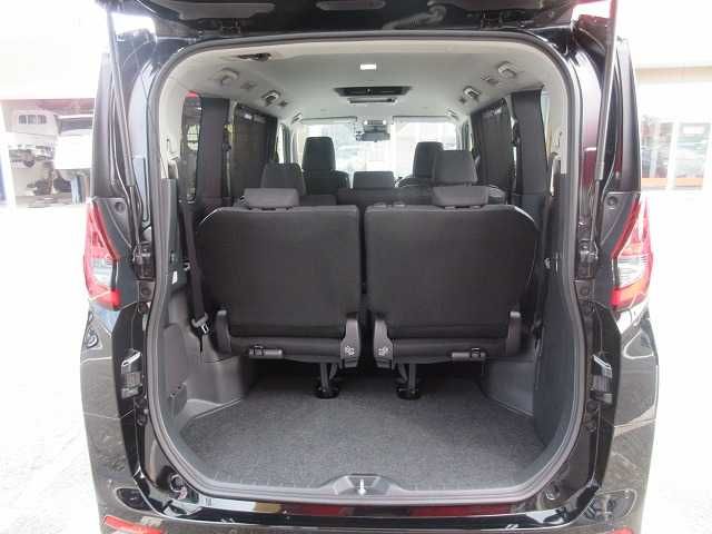 SUZUKI LANDY 2022 Image 31