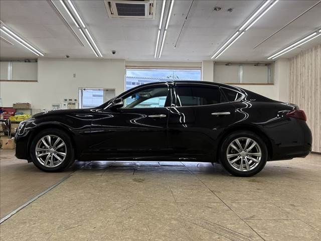 NISSAN FUGA 2015 Image 31