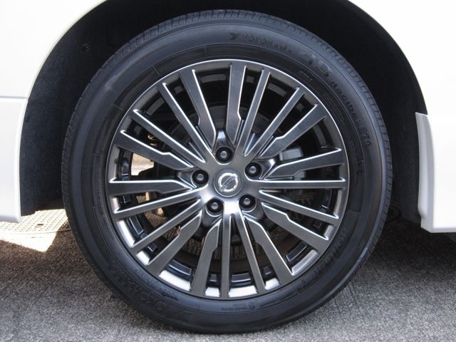 NISSAN ELGRAND 2021 Image 31