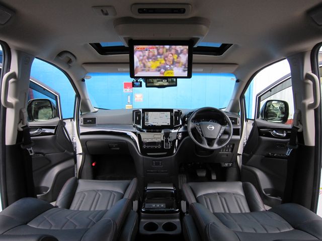 NISSAN ELGRAND 2021 Image 31