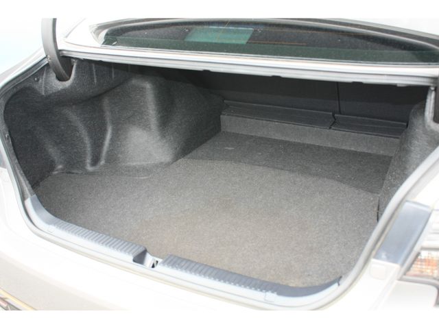 TOYOTA MARK X 2016 Image 31