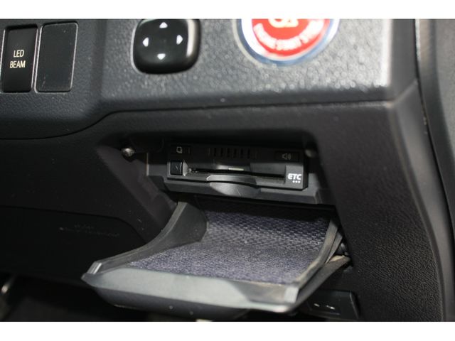 TOYOTA MARK X 2016 Image 31