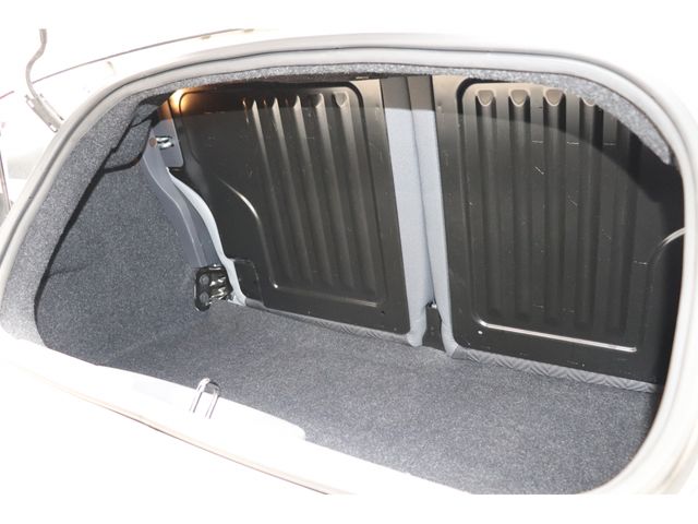 FIAT 500C 2018 Image 31