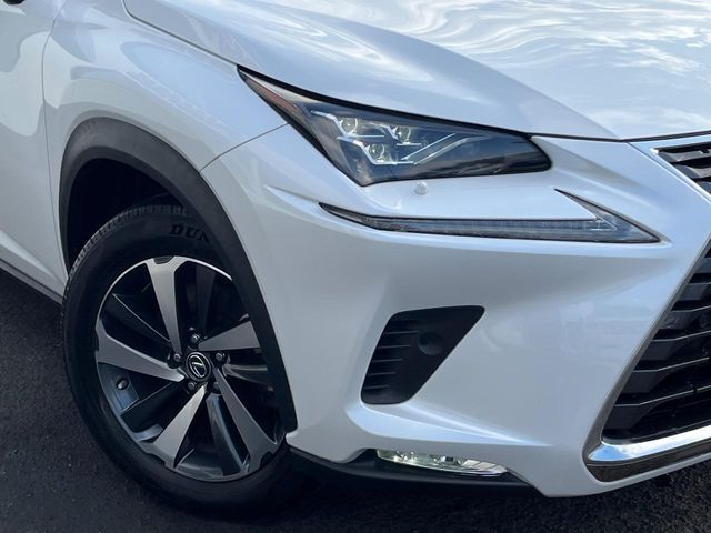 TOYOTA LEXUS NX300 2018 Image 31