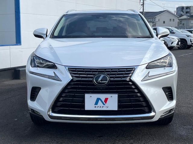 TOYOTA LEXUS NX300 2018 Image 31