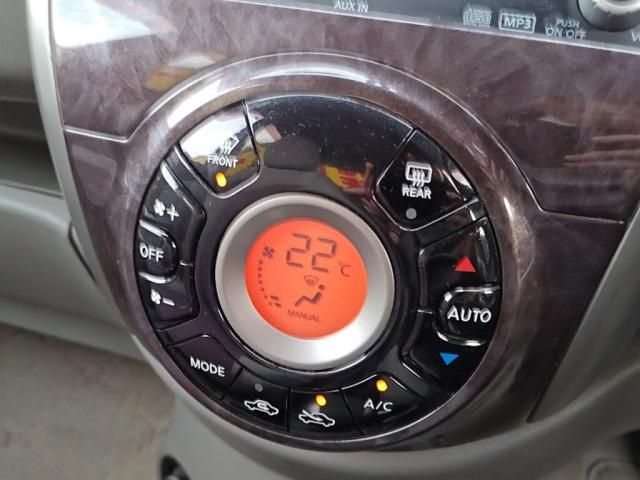 NISSAN MARCH 2017 Image 31