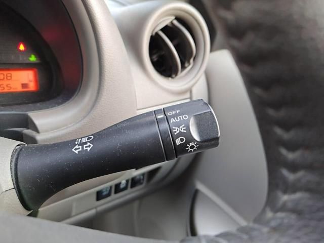 NISSAN MARCH 2017 Image 31