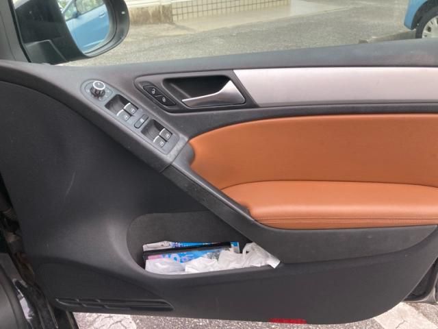 VOLKSWAGEN GOLF 2011 Image 31