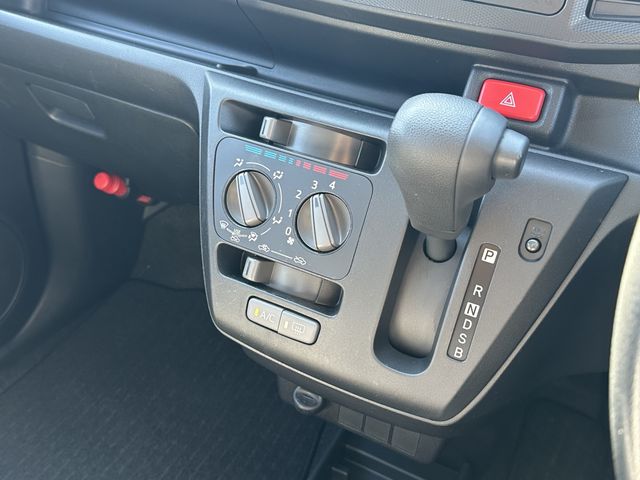 SUBARU PLEO PLUS 2018 Image 31