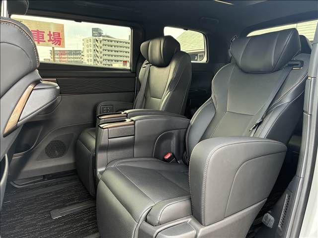 TOYOTA ALPHARD HYBRID 2024 Image 31