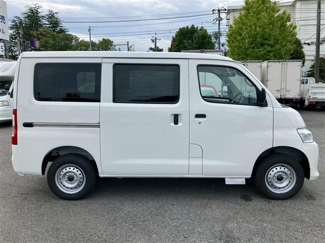 TOYOTA TOWNACE VAN 2WD 2025 Image 31
