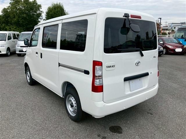 TOYOTA TOWNACE VAN 2WD 2025 Image 31
