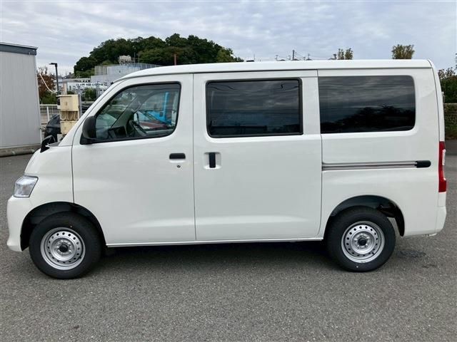 TOYOTA TOWNACE VAN 2WD 2025 Image 31