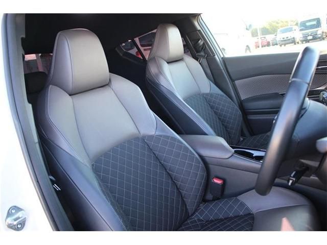 TOYOTA C-HR 2019 Image 31