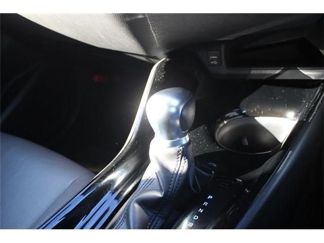 TOYOTA C-HR 2019 Image 31