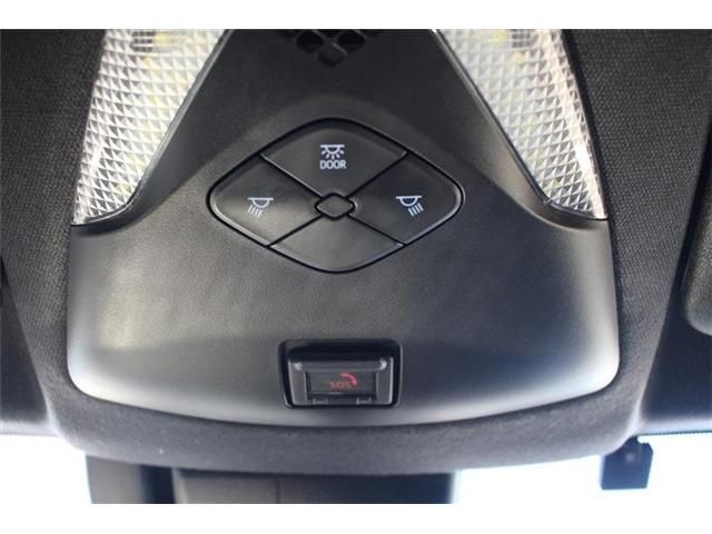 TOYOTA C-HR 2019 Image 31