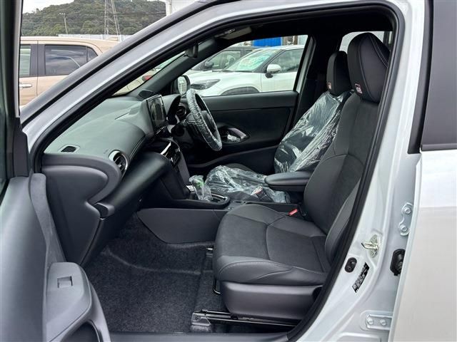 TOYOTA YARIS CROSS 2025 Image 31