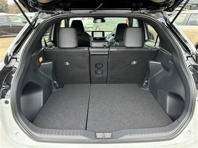 TOYOTA YARIS CROSS 2025 Image 31