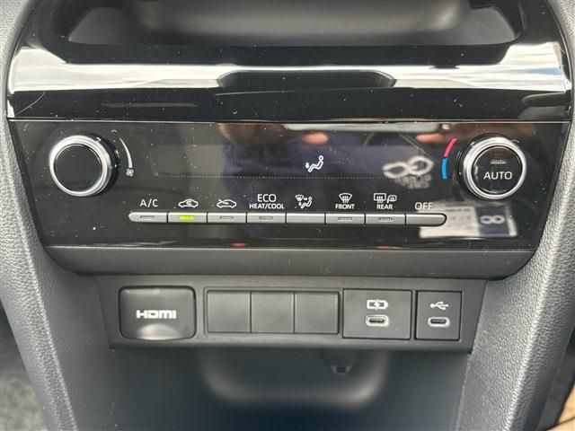 TOYOTA YARIS CROSS 2025 Image 31