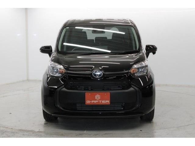 TOYOTA SIENTA HYBRID 2023 Image 31