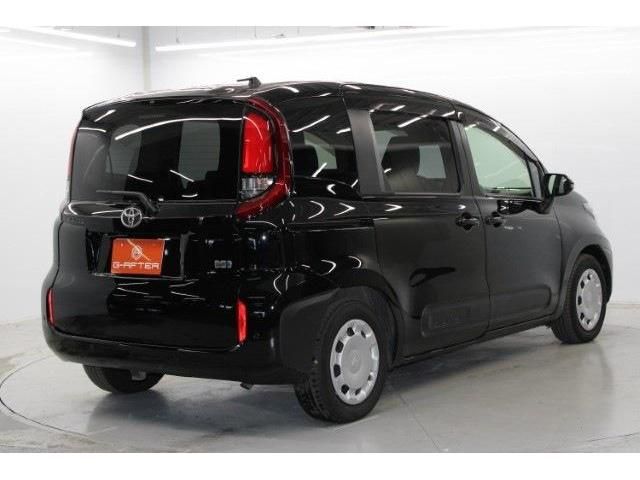 TOYOTA SIENTA HYBRID 2023 Image 31