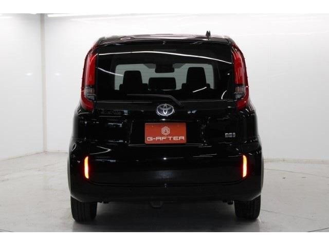 TOYOTA SIENTA HYBRID 2023 Image 31