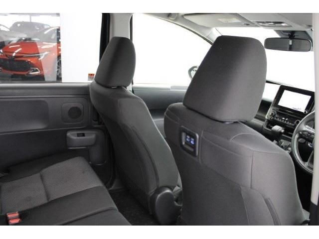 TOYOTA SIENTA HYBRID 2023 Image 31