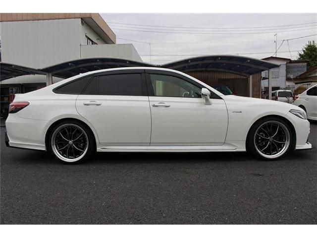 TOYOTA CROWN SEDAN HYBRID 2019 Image 31