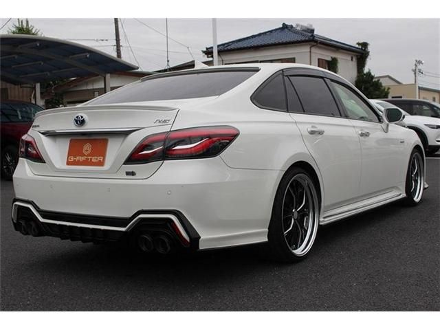 TOYOTA CROWN SEDAN HYBRID 2019 Image 31